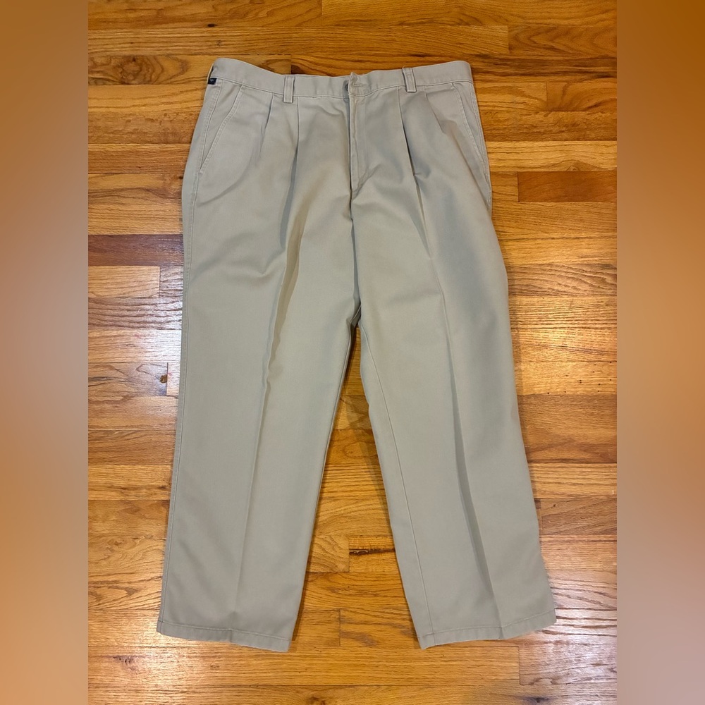Dockers Tan Chinos Classic Style